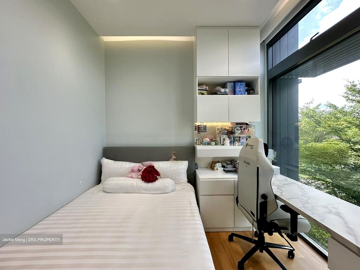 Watercove (D27), Terrace #478561301